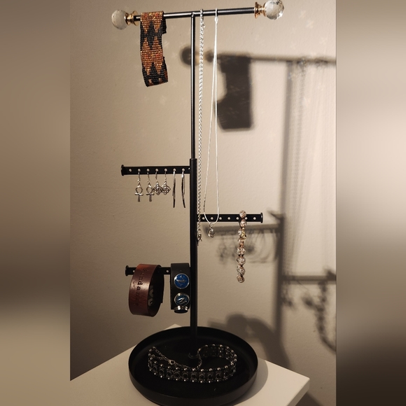 Jewelry Tree - Picture 1 of 8